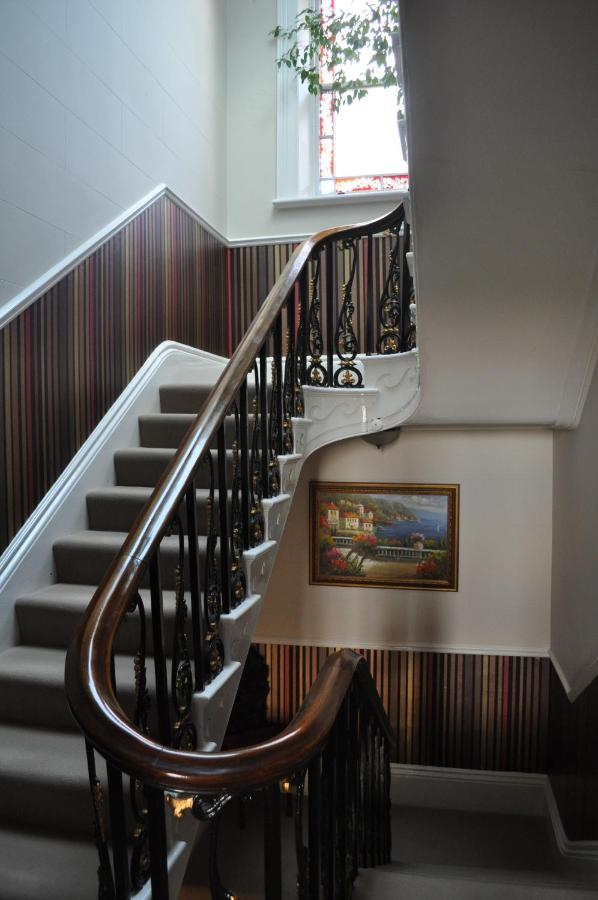 Bed and Breakfast Aberley House à Waterloo Extérieur photo